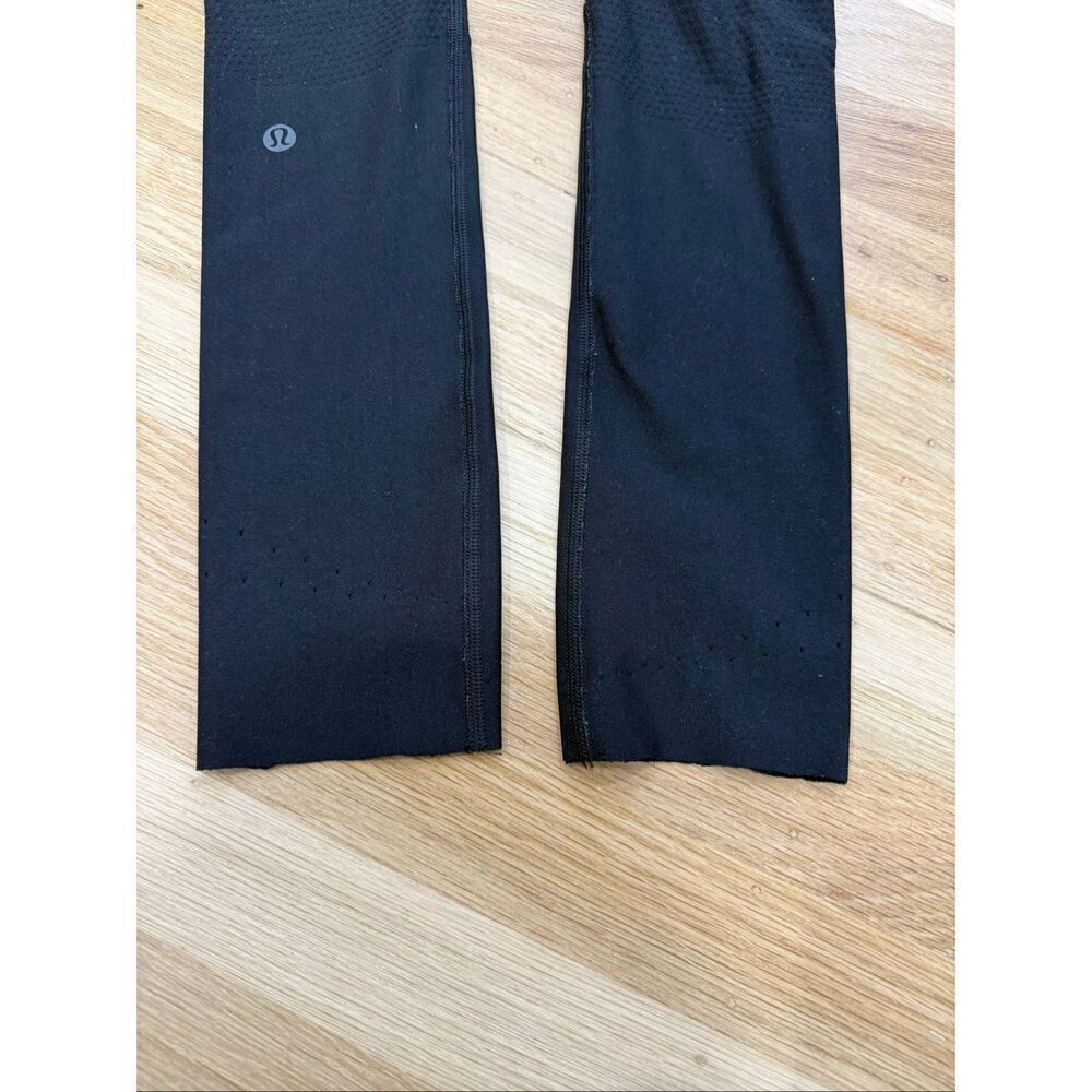 Lululemon Zoned In Tight Size 2 - Picture 6 of 8